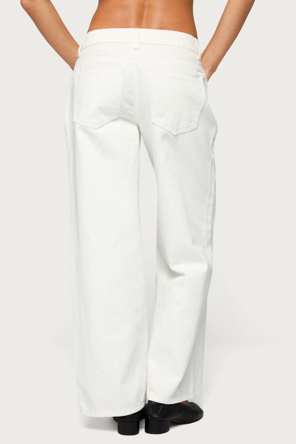 Petite Raelynn Washed Low Rise Baggy Jeans
